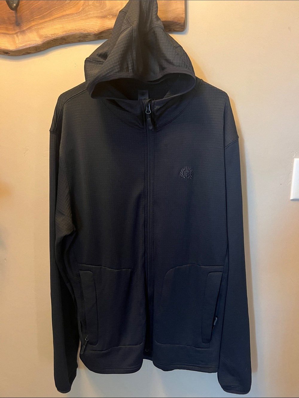 Women’s Born Primitive Full Zip Quiver Hoodie